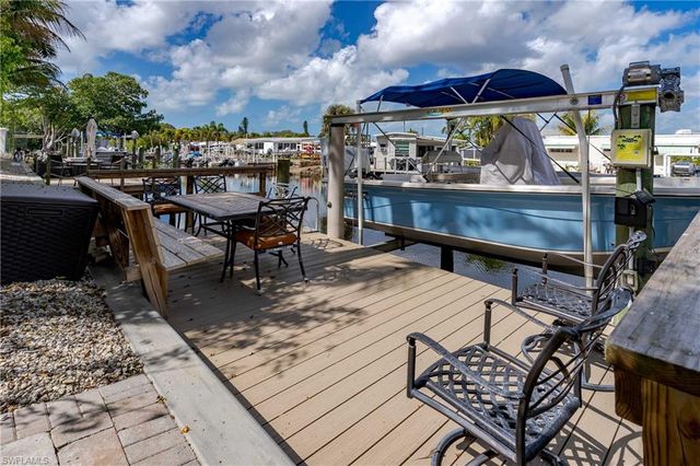 13399 Snook CIR, Naples, FL 34114