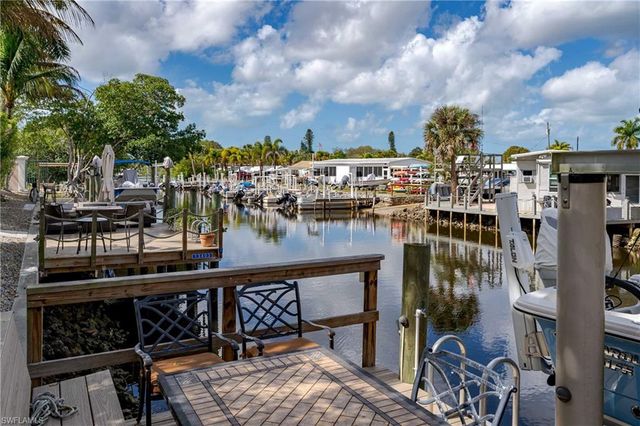 13399 Snook CIR, Naples, FL 34114