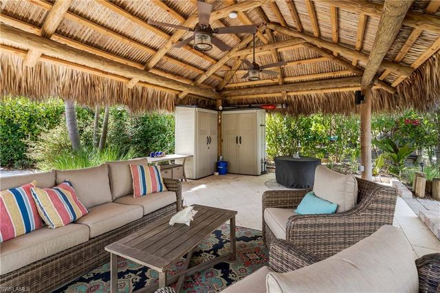 13399 Snook CIR, Naples, FL 34114