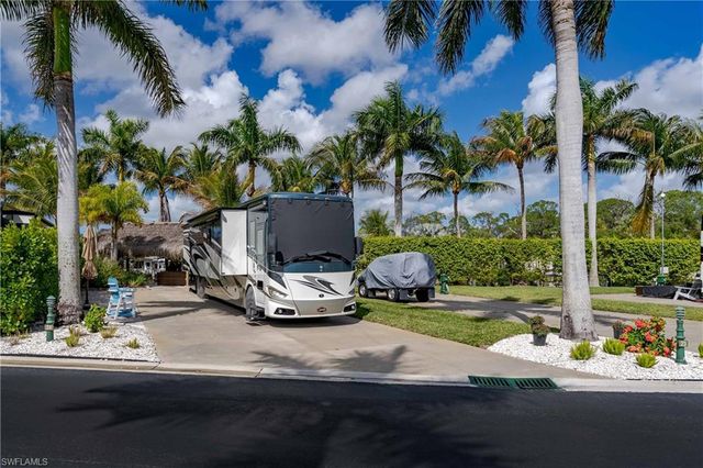 13399 Snook CIR, Naples, FL 34114