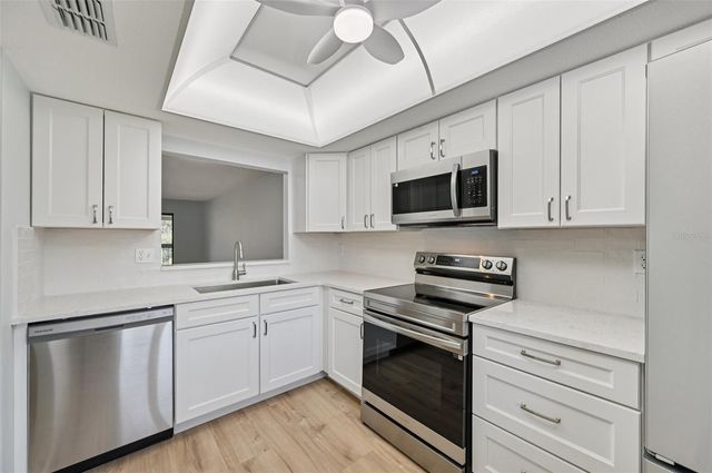 744 AVENIDA ESTANCIA 142, Venice, FL 34292