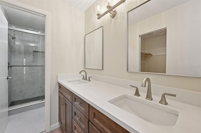 744 AVENIDA ESTANCIA 142, Venice, FL 34292