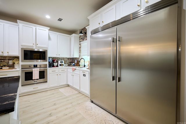 28244 S Sardis Road, Bauxite, AR 72011