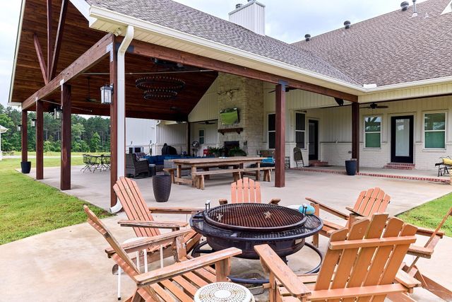 28244 S Sardis Road, Bauxite, AR 72011