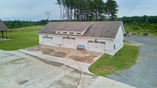 28244 S Sardis Road, Bauxite, AR 72011