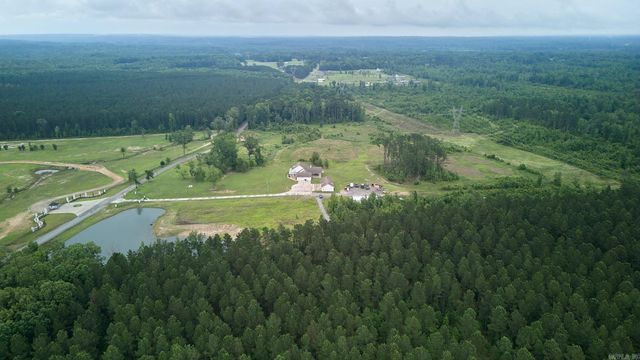 28244 S Sardis Road, Bauxite, AR 72011