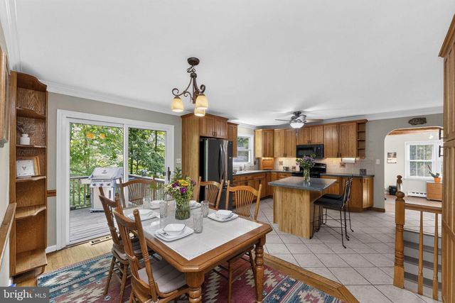 121 S LIMEKILN PIKE, Chalfont, PA 18914