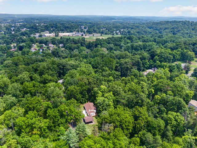 121 S LIMEKILN PIKE, Chalfont, PA 18914