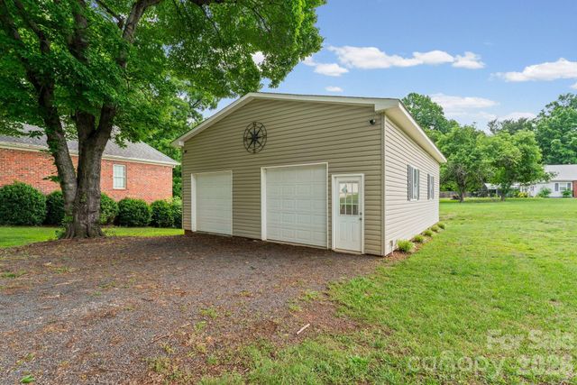 301 Milling Road, Mocksville, NC 27028