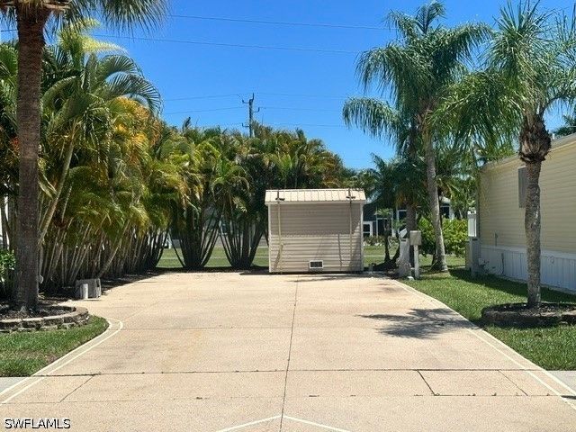 1675 Diamond Lake CIR, Naples, FL 34114