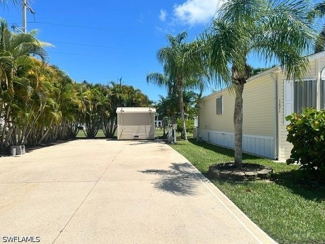 1675 Diamond Lake CIR, Naples, FL 34114