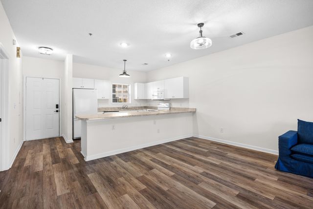 3943 Gladiola Ct Unit 103, Myrtle Beach, SC 29588