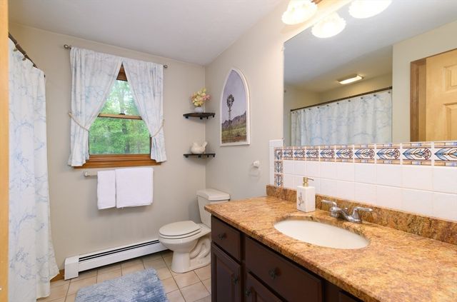 57 Sheri Ln, Weymouth, MA 02190