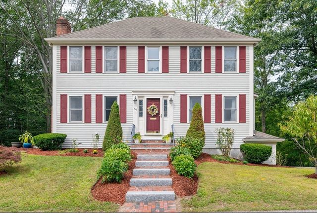 57 Sheri Ln, Weymouth, MA 02190