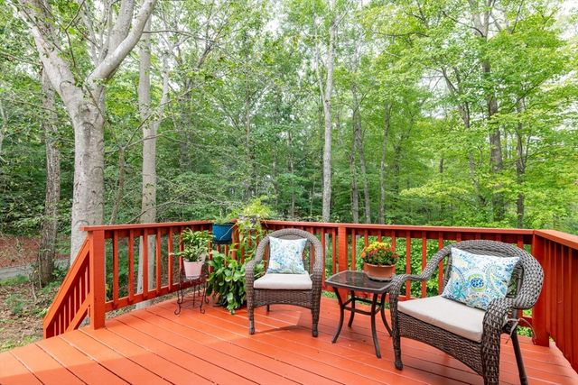 57 Sheri Ln, Weymouth, MA 02190