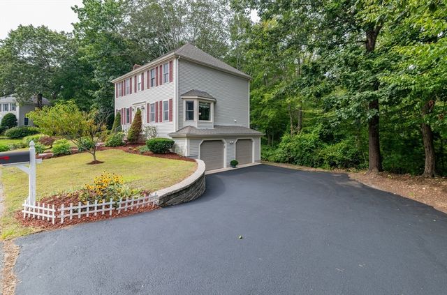 57 Sheri Ln, Weymouth, MA 02190