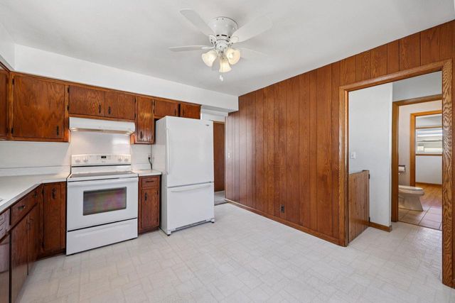 905 Ostergaard AVENUE, Racine, WI 53406