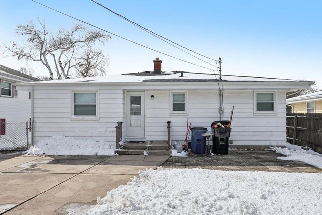 905 Ostergaard AVENUE, Racine, WI 53406