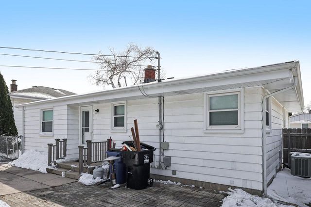 905 Ostergaard AVENUE, Racine, WI 53406