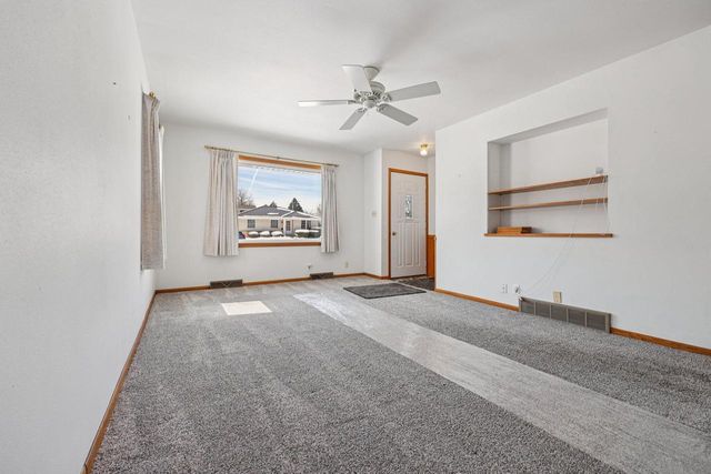 905 Ostergaard AVENUE, Racine, WI 53406