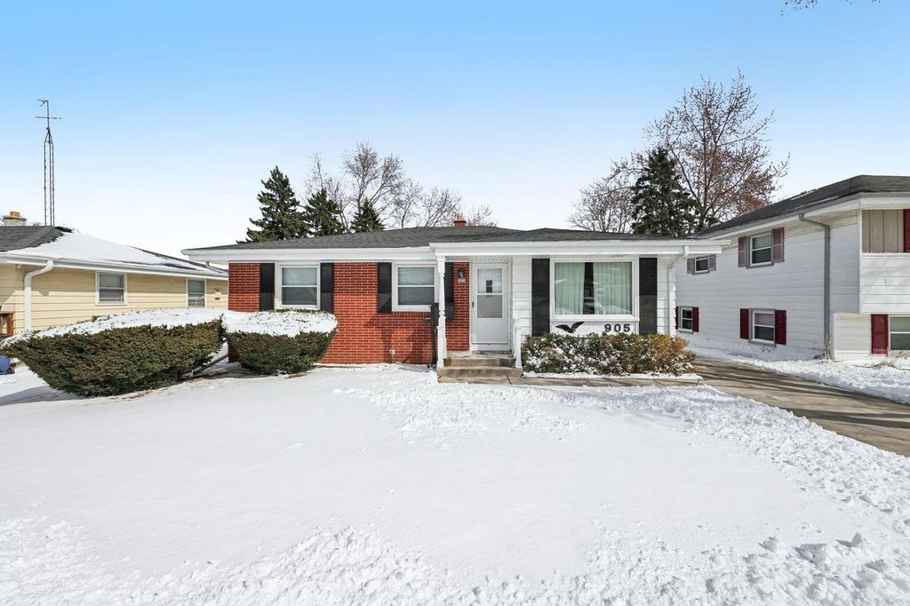 905 Ostergaard AVENUE, Racine, WI 53406