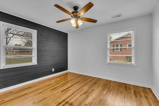 1102 N High St, Winchester, TN 37398