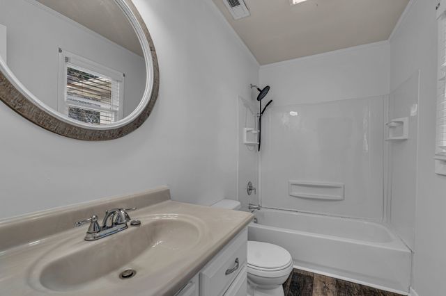 1102 N High St, Winchester, TN 37398