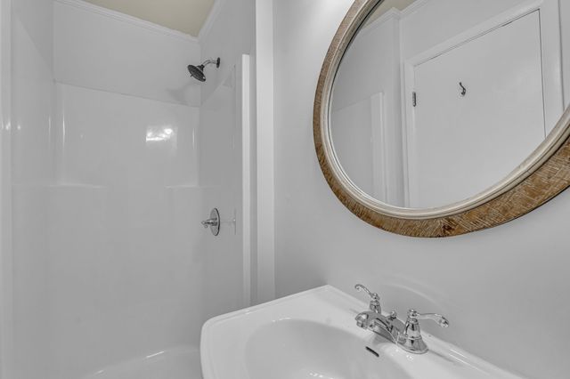 1102 N High St, Winchester, TN 37398