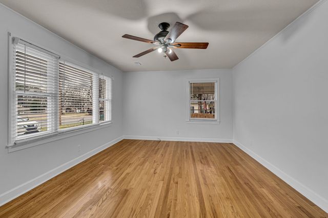 1102 N High St, Winchester, TN 37398