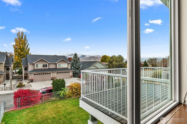 1046 Corum Circle, East Wenatchee, WA 98802