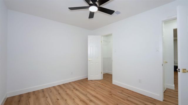 3742 Royal Manor Drive, Houston, TX 77082