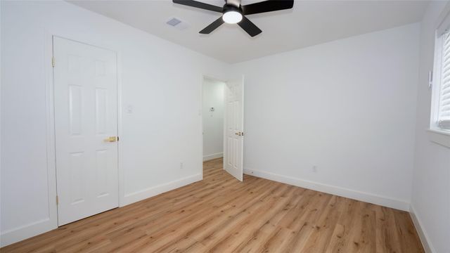 3742 Royal Manor Drive, Houston, TX 77082