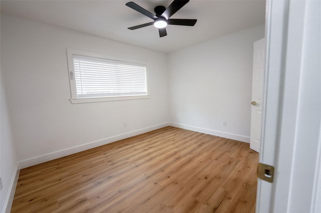 3742 Royal Manor Drive, Houston, TX 77082