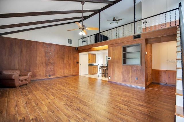 110 W WASHINGTON AVENUE, Deland, FL 32720