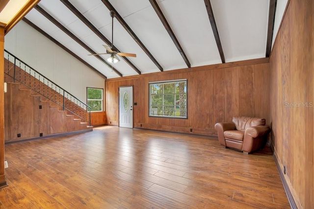 110 W WASHINGTON AVENUE, Deland, FL 32720