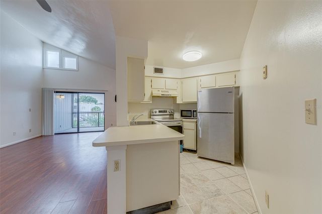 4004 ATRIUM DRIVE 4, Orlando, FL 32822