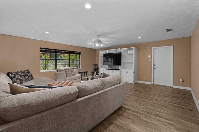 2617 Sam Page Road, Longview, TX 75605