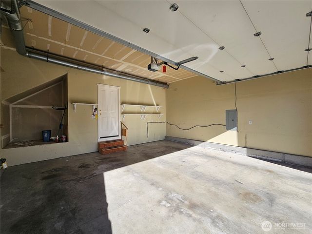 3115 52nd Place NE, Tacoma, WA 98422