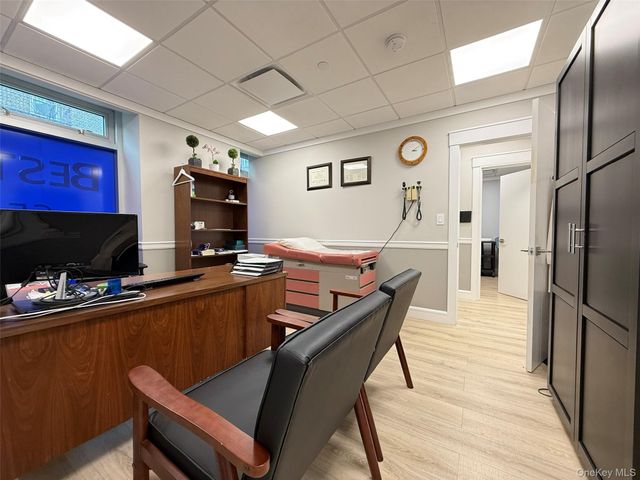 14238 37TH Avenue 2H, Flushing, NY 11354