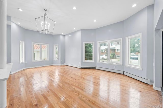 21908 138th Road, Laurelton, NY 11413