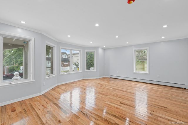 21908 138th Road, Laurelton, NY 11413