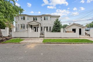 21908 138th Road, Laurelton, NY 11413