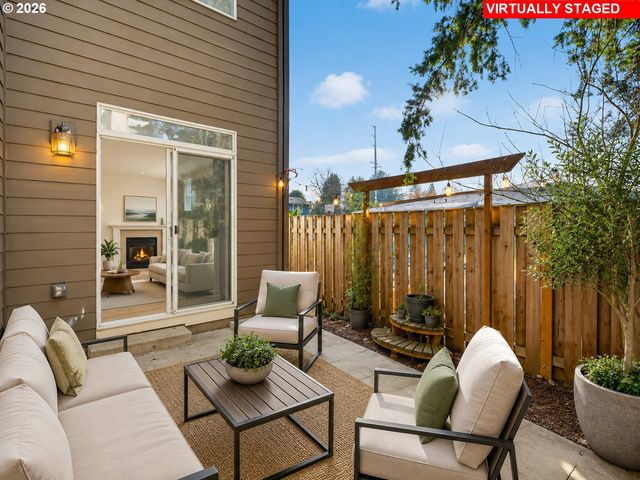 20618 Sw ROCKPORT Ln, Beaverton, OR 97006