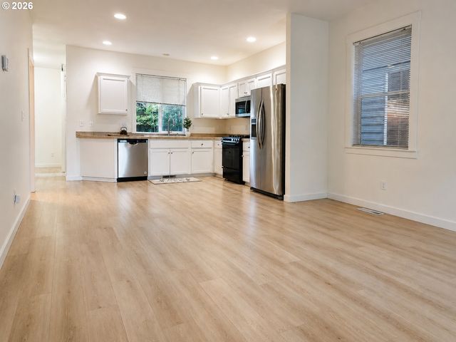 20618 Sw ROCKPORT Ln, Beaverton, OR 97006