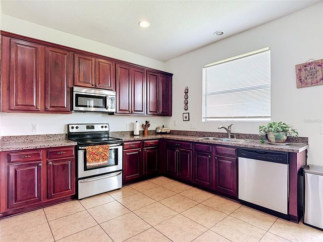 4882 STONE ACRES CIRCLE, St Cloud, FL 34771