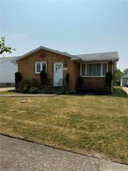 167 Mcnaughton Avenue, Cheektowaga, NY 14225