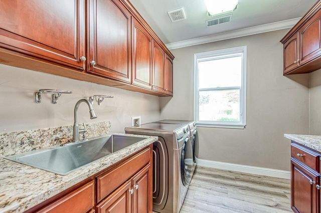 12629 Bronco Road, Madera, CA 93636