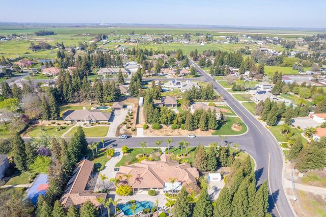 12629 Bronco Road, Madera, CA 93636