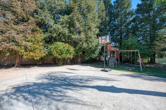 12629 Bronco Road, Madera, CA 93636