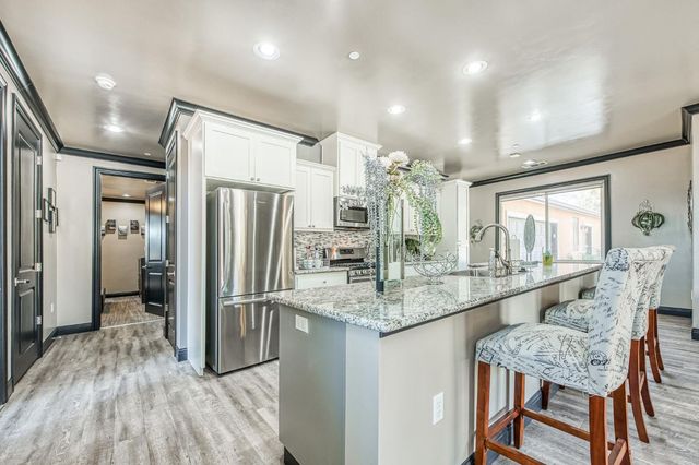 12629 Bronco Road, Madera, CA 93636